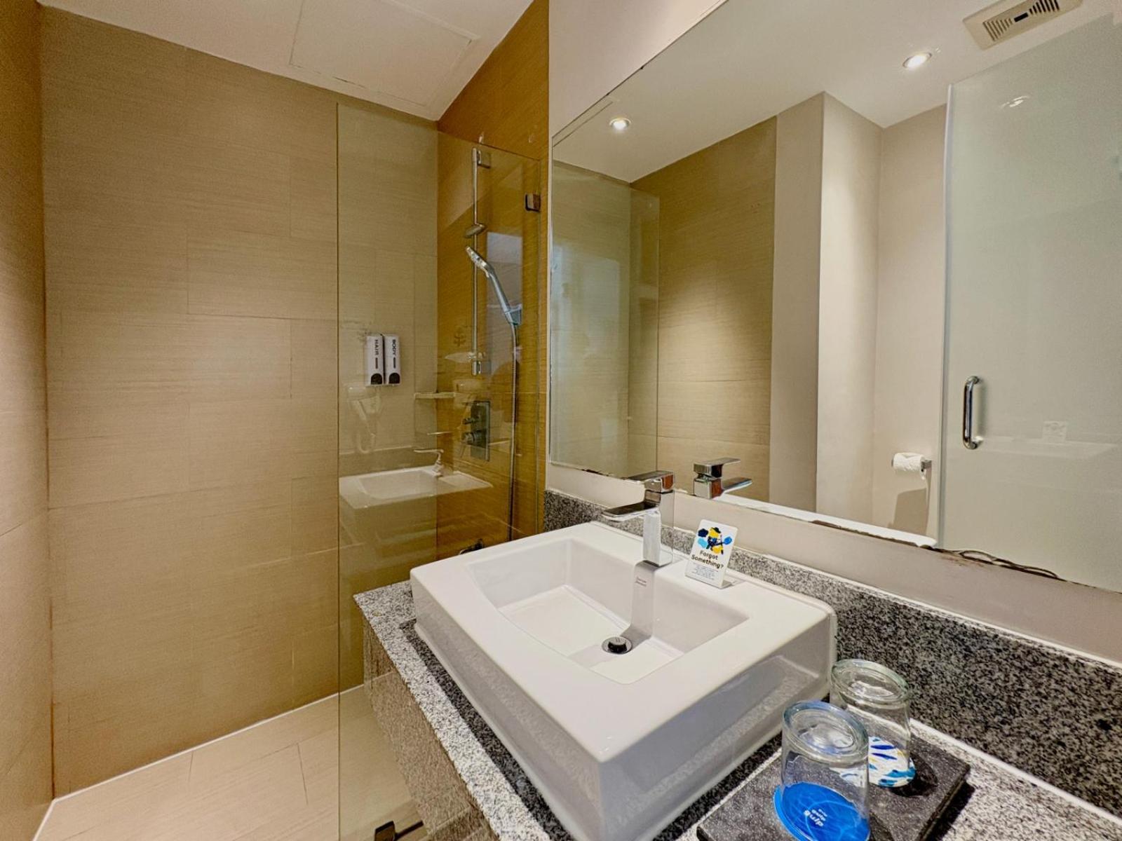 Deluxe Room,1772936125:JPEG